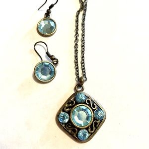 Vintage 60s necklace and earrings with blue rhinestones